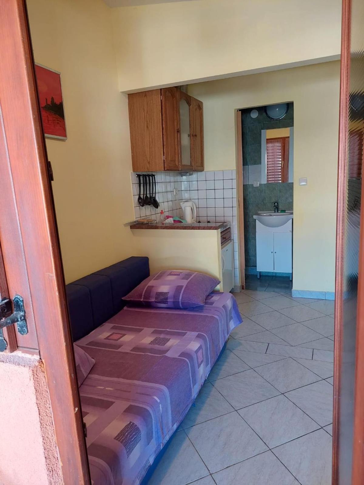 Apartments With A Parking Space Vir - 19547 Bilik gambar